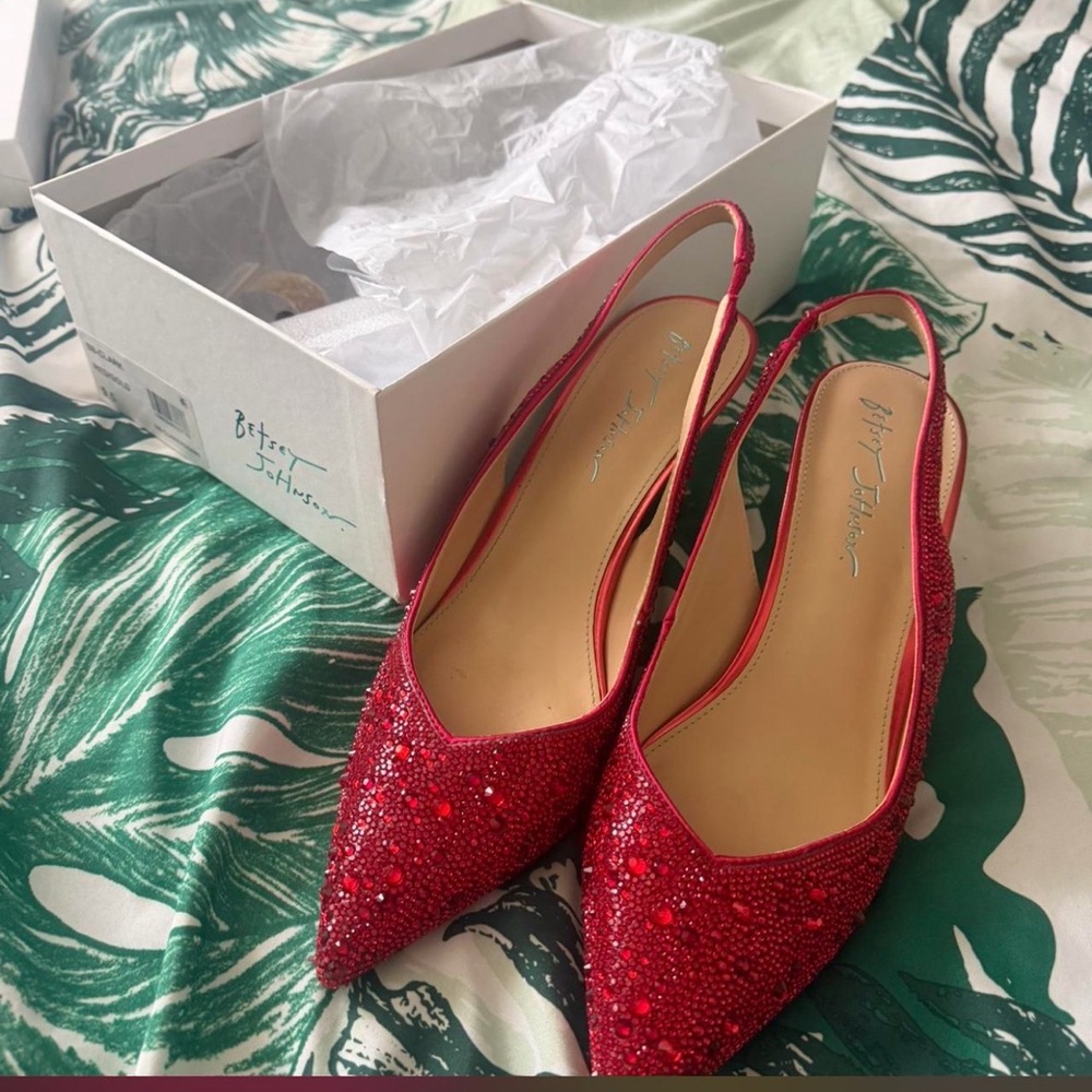 Betsey Johnson Red Embellished Pointed-Toe Slingback Flats 9.5